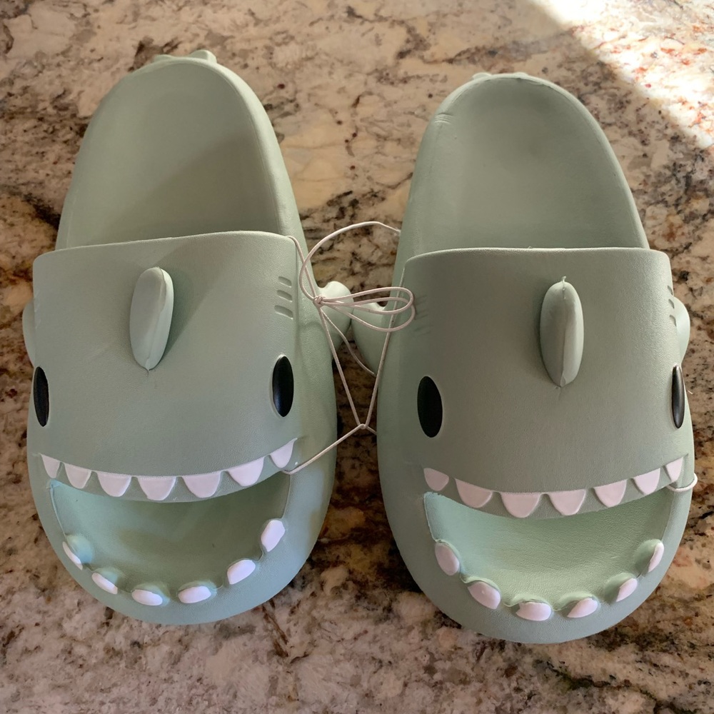 Brand new Shark Slides - size 36/37